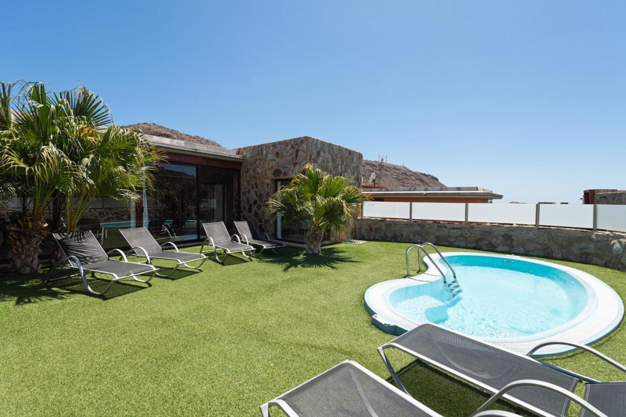 Tauro Villa *